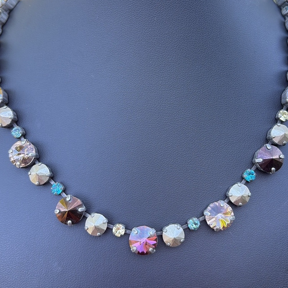 Sabika rivoli austrian Crystal necklace 15" - 18"
